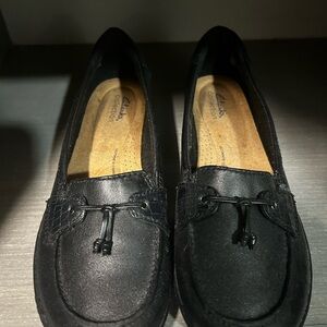 Clarks Women's Elegant Black Loafers